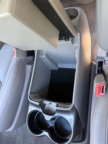 2009 Toyota Sienna AWD-Limited - Photo 52 - Winchester, NH 03470
