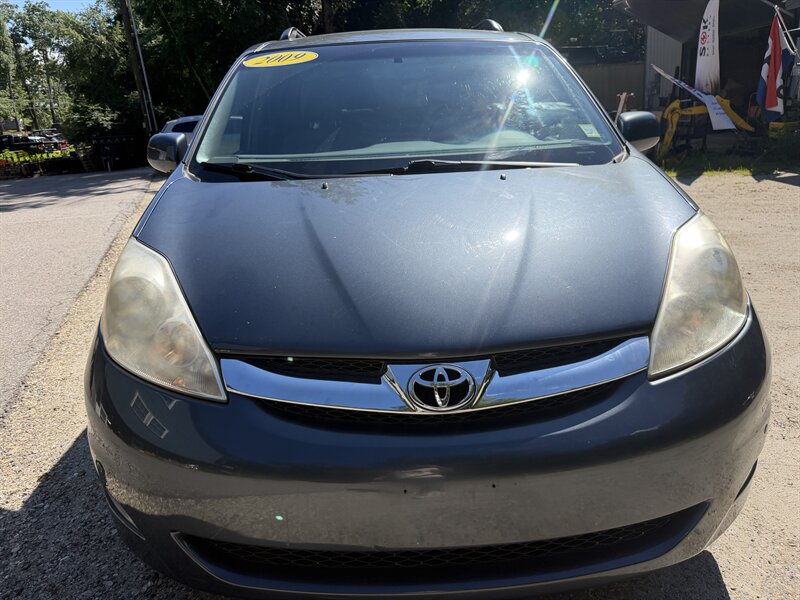 2009 Toyota Sienna AWD-Limited - Photo 2 - Winchester, NH 03470