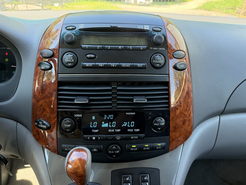 2009 Toyota Sienna AWD-Limited - Photo 38 - Winchester, NH 03470