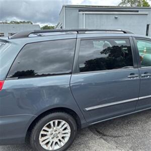 2009 Toyota Sienna Limited - Photo 5 - Winchester, NH 03470