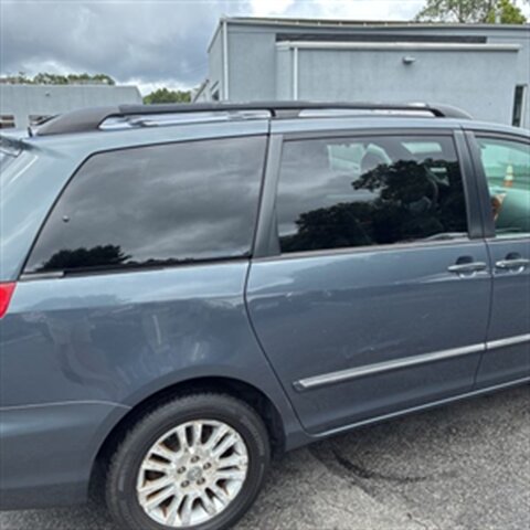 2009 Toyota Sienna Limited - Photo 5 - Winchester, NH 03470