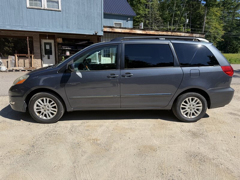 2009 Toyota Sienna AWD-Limited - Photo 8 - Winchester, NH 03470