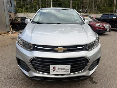 2021 Chevrolet Trax LS - Photo 2 - Winchester, NH 03470