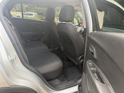 2021 Chevrolet Trax LS - Photo 24 - Winchester, NH 03470