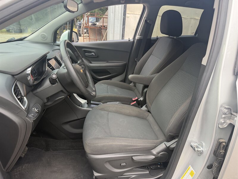 2021 Chevrolet Trax LS - Photo 20 - Winchester, NH 03470