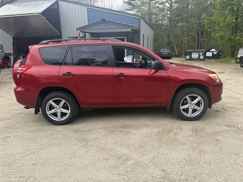 2011 Toyota RAV4 - Photo 4 - Winchester, NH 03470