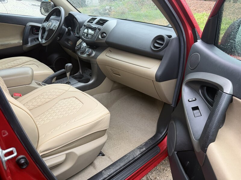 2011 Toyota RAV4 - Photo 40 - Winchester, NH 03470