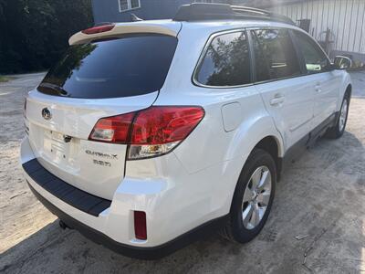2012 Subaru Outback 3.6R Limited   - Photo 15 - Winchester, NH 03470