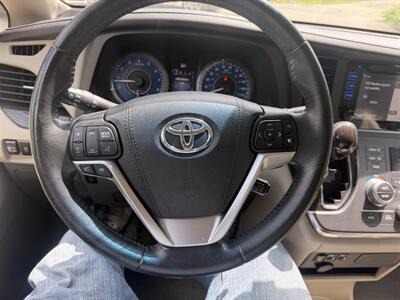 2015 Toyota Sienna AWD-XLE 7-Passenger   - Photo 28 - Winchester, NH 03470