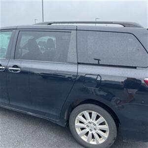 2015 Toyota Sienna AWD-XLE 7-Passenger   - Photo 6 - Winchester, NH 03470
