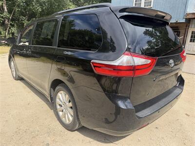 2015 Toyota Sienna AWD XLE 7-Passenger - Photo 63 - Winchester, NH 03470