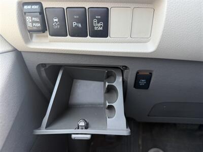 2015 Toyota Sienna AWD-XLE 7-Passenger   - Photo 31 - Winchester, NH 03470