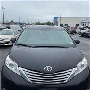 2015 Toyota Sienna AWD-XLE 7-Passenger   - Photo 15 - Winchester, NH 03470