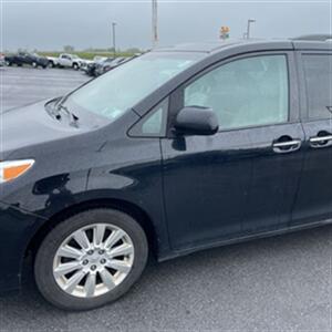 2015 Toyota Sienna AWD-XLE 7-Passenger   - Photo 4 - Winchester, NH 03470