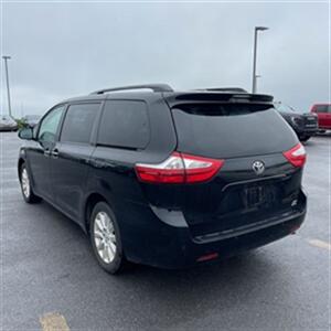 2015 Toyota Sienna AWD-XLE 7-Passenger   - Photo 5 - Winchester, NH 03470