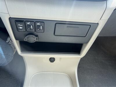 2015 Toyota Sienna AWD-XLE 7-Passenger   - Photo 34 - Winchester, NH 03470