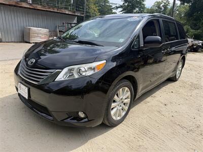 2015 Toyota Sienna AWD XLE 7-Passenger - Photo 2 - Winchester, NH 03470