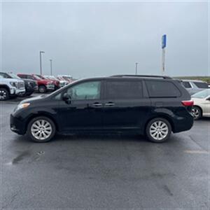 2015 Toyota Sienna AWD-XLE 7-Passenger   - Photo 2 - Winchester, NH 03470