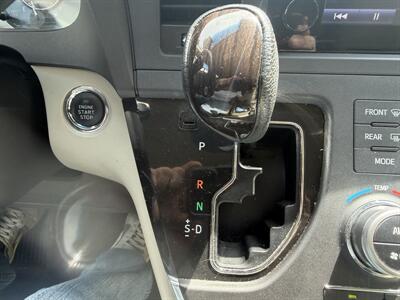 2015 Toyota Sienna AWD-XLE 7-Passenger   - Photo 27 - Winchester, NH 03470