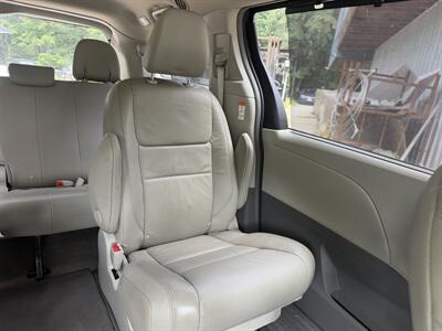 2015 Toyota Sienna AWD-XLE 7-Passenger   - Photo 41 - Winchester, NH 03470