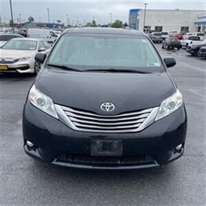 2015 Toyota Sienna AWD-XLE 7-Passenger   - Photo 14 - Winchester, NH 03470
