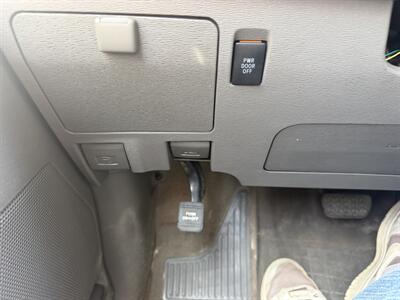 2015 Toyota Sienna AWD-XLE 7-Passenger   - Photo 32 - Winchester, NH 03470