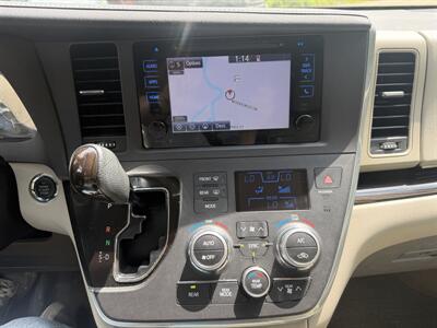 2015 Toyota Sienna AWD-XLE 7-Passenger   - Photo 21 - Winchester, NH 03470