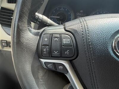 2015 Toyota Sienna AWD-XLE 7-Passenger   - Photo 29 - Winchester, NH 03470
