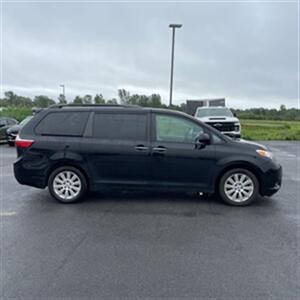 2015 Toyota Sienna AWD-XLE 7-Passenger   - Photo 10 - Winchester, NH 03470