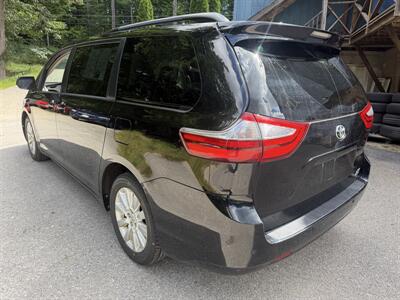 2015 Toyota Sienna AWD XLE 7-Passenger - Photo 58 - Winchester, NH 03470
