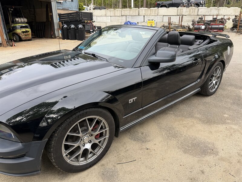 2006 Ford Mustang GT Deluxe Convertible - Photo 42 - Winchester, NH 03470