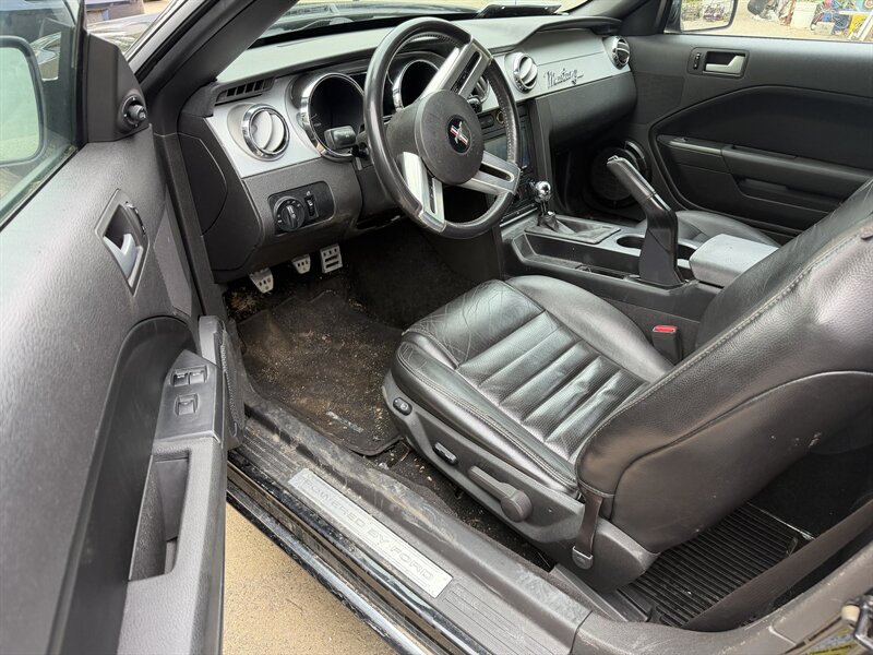 2006 Ford Mustang GT Deluxe Convertible - Photo 9 - Winchester, NH 03470