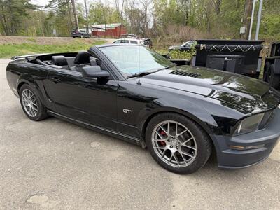 2006 Ford Mustang GT Deluxe Convertible - Photo 43 - Winchester, NH 03470