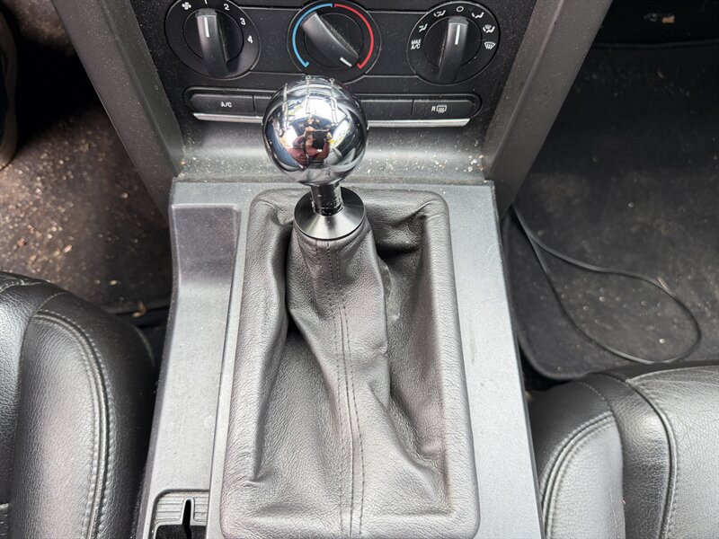 2006 Ford Mustang GT Deluxe Convertible - Photo 36 - Winchester, NH 03470
