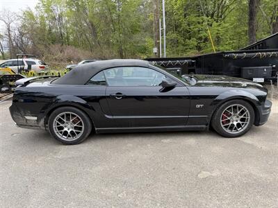 2006 Ford Mustang GT Deluxe Convertible - Photo 4 - Winchester, NH 03470