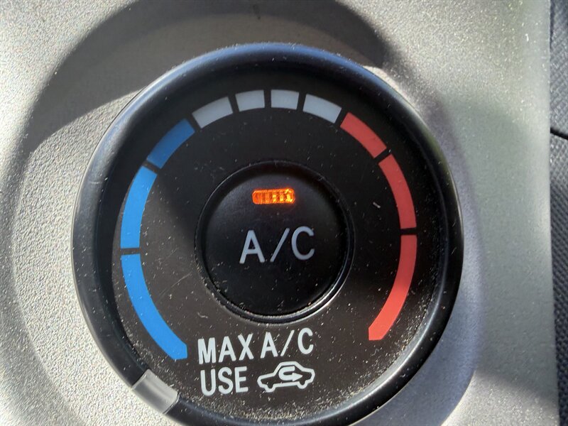 2009 Pontiac Vibe 2.4L - Photo 39 - Winchester, NH 03470