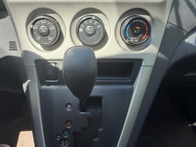 2009 Pontiac Vibe 2.4L - Photo 32 - Winchester, NH 03470