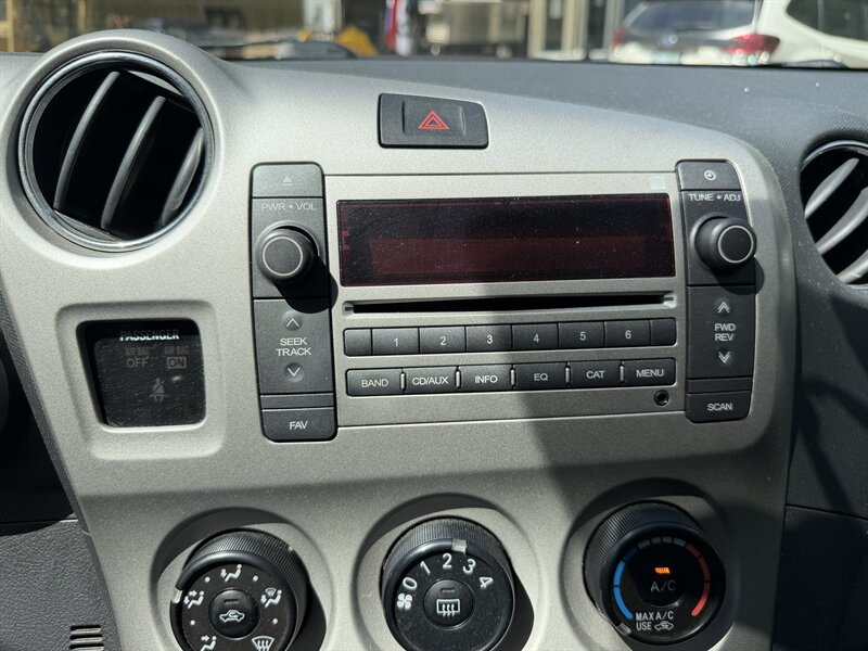 2009 Pontiac Vibe 2.4L - Photo 31 - Winchester, NH 03470