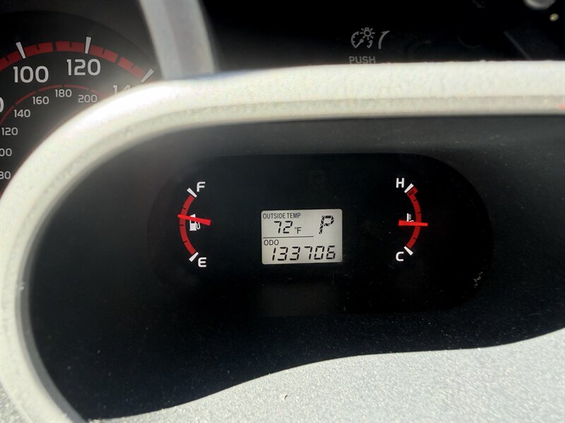 2009 Pontiac Vibe 2.4L - Photo 24 - Winchester, NH 03470