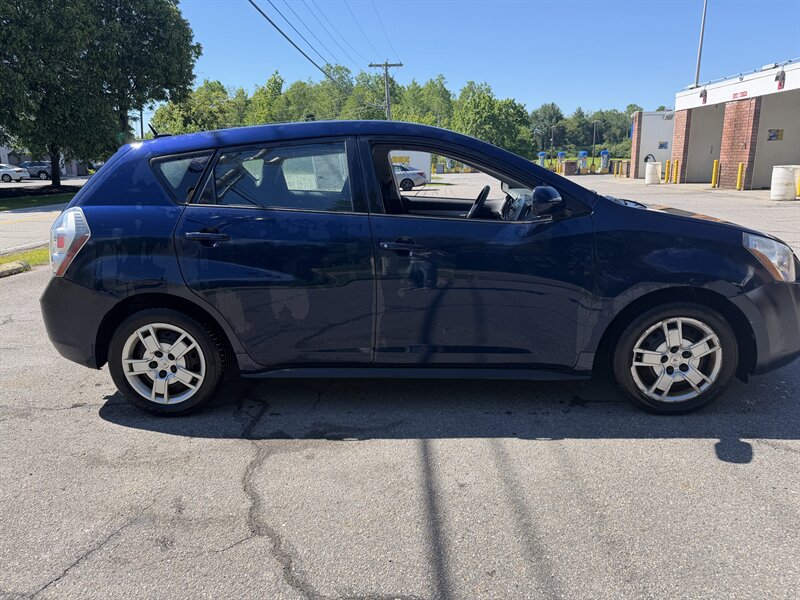2009 Pontiac Vibe 2.4L - Photo 43 - Winchester, NH 03470