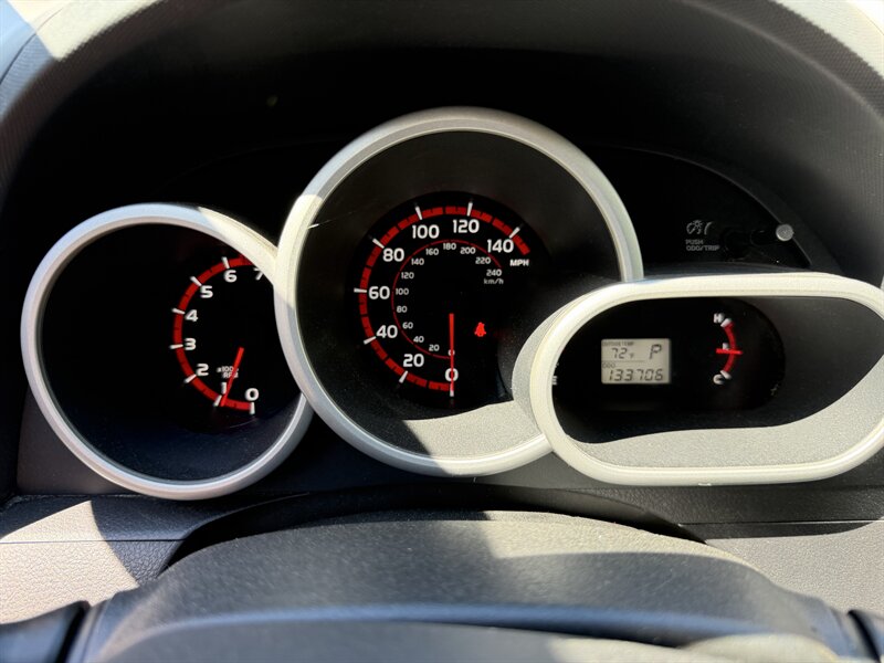 2009 Pontiac Vibe 2.4L - Photo 25 - Winchester, NH 03470