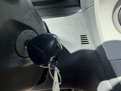 2009 Pontiac Vibe 2.4L - Photo 28 - Winchester, NH 03470