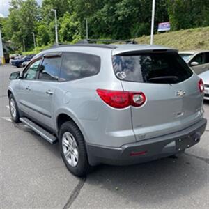 2012 Chevrolet Traverse LS   - Photo 3 - Winchester, NH 03470