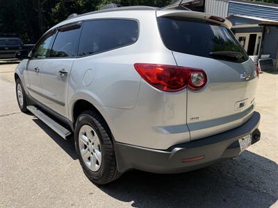 2012 Chevrolet Traverse LS - Photo 7 - Winchester, NH 03470