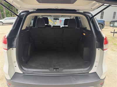 2016 Ford Escape SE AWD   - Photo 9 - Winchester, NH 03470