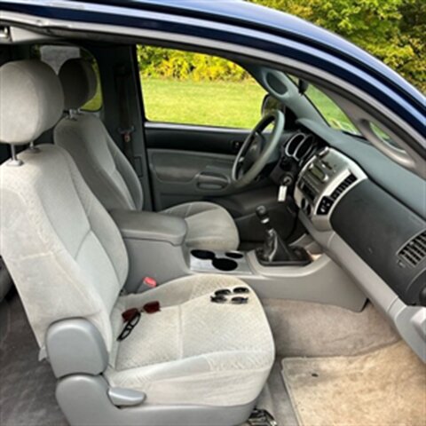 2008 Toyota Tacoma SR5 4WD 4Cyl - Photo 5 - Winchester, NH 03470