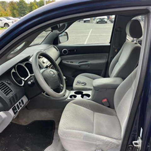 2008 Toyota Tacoma SR5 4WD 4Cyl - Photo 4 - Winchester, NH 03470