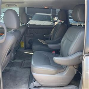 2010 Toyota Sienna XLE - Photo 18 - Winchester, NH 03470
