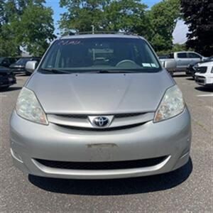 2010 Toyota Sienna XLE - Photo 10 - Winchester, NH 03470
