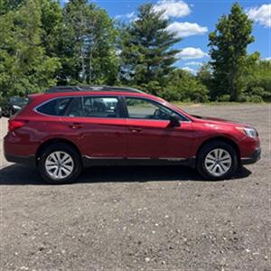 2017 Subaru Outback 2.5i   - Photo 7 - Winchester, NH 03470